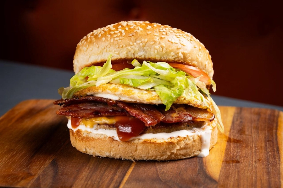x-egg bacon salada